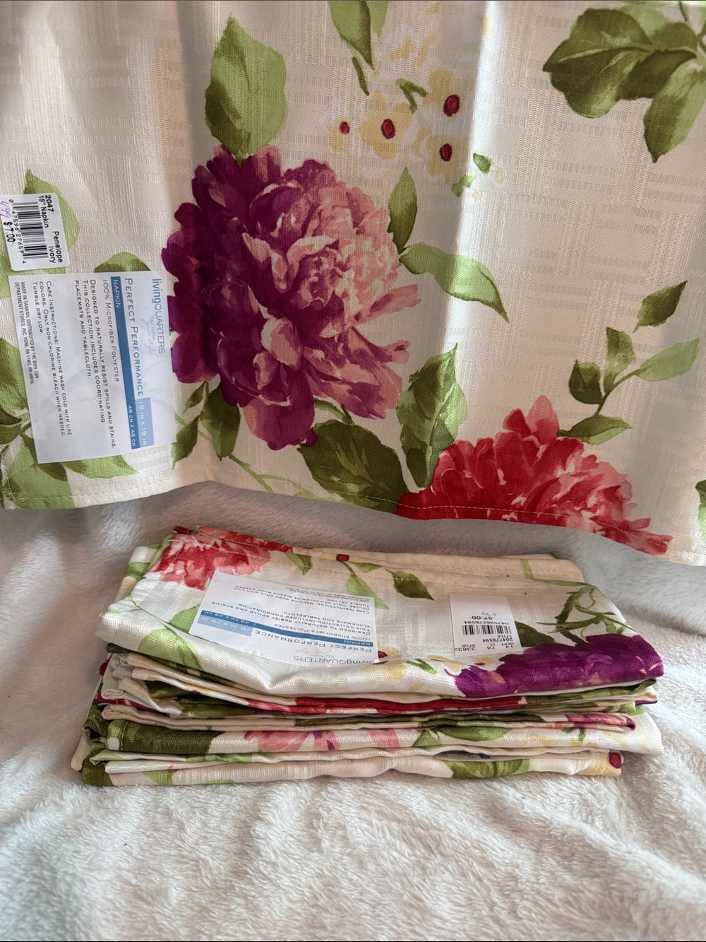 Living Quarters Floral Cloth Napkins Set of 8 NWT Magenta Purple Green